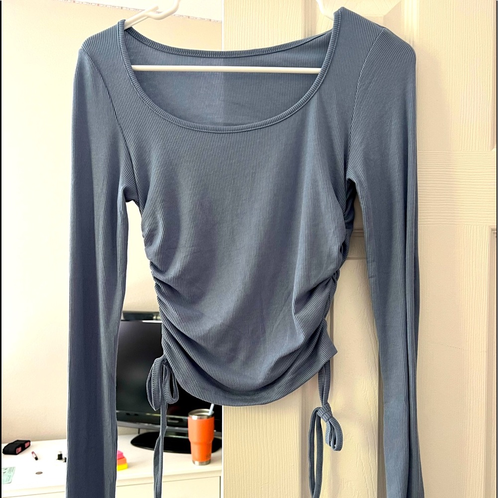 DRAWSTRING SIDE TEE